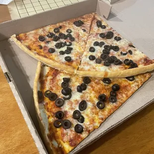 11/25/2024 - Cheese Slice $5/each plus 75¢/topping