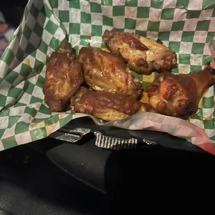 food, chicken wings and fried chicken, fried chicken wings, fried chicken, poultry, bbq chicken, chicken, bbq wings, chicken wings