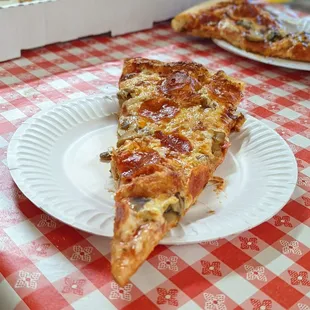 Family size Pepperoni Pizza with mushrooms