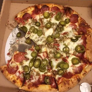 Pepperoni, sausage, and jalapeño on thick crust. Delicious!