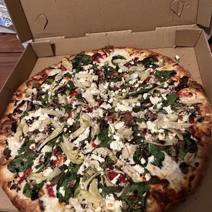 Gourmet Vegetarian Pizza