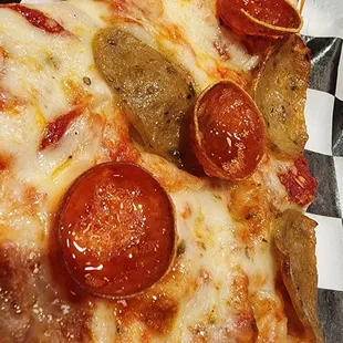 Peperoni with sausage