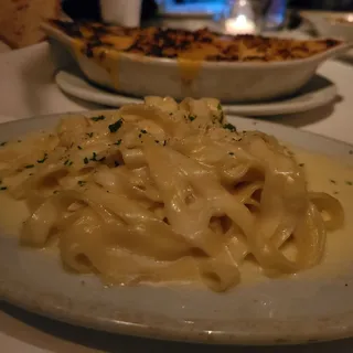 Fettuccine Alfredo