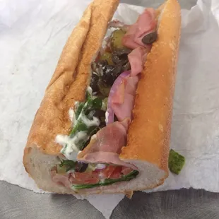 Sammy uses the best meats and bread to actually give us a New York style sub, or grinder, or sandwich, Whatever you call it by.
