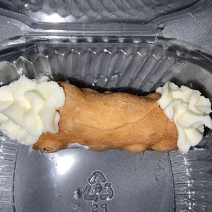 Vanilla cannoli