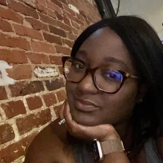 LeAndra M.