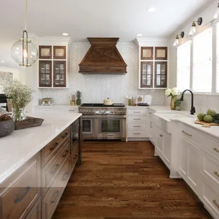 sushi and sashimi, interior