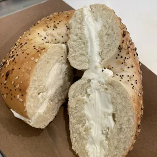 Toasted Everything Bagel w/ Plain Cream Cheese