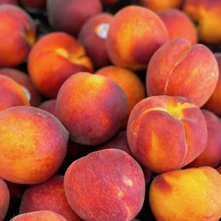 There&apos;s nothing like a local peach from Yakima!