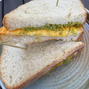 Pesto grilled cheese