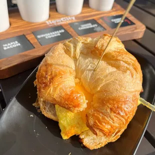 Breakfast sandwich