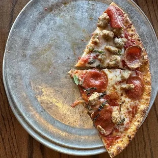 $26 for a large pizza and a sandwich with no drink was a bit to much.   One and done.