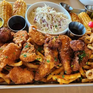 Captain's Platter was enormous and big enough to feed 3 to 4 people! Pretty good, but tiring after a while.