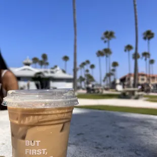 Vanilla Latte iced with oat milk