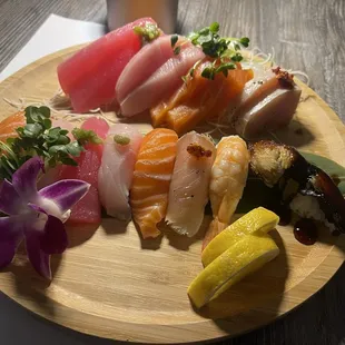 Sushi sashimi combo