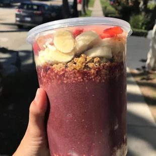 32oz acai bowl for $8