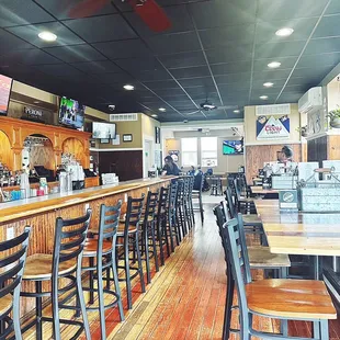 Dining and bar area