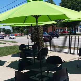 Patio seating at NewZroom 2 Cafe
