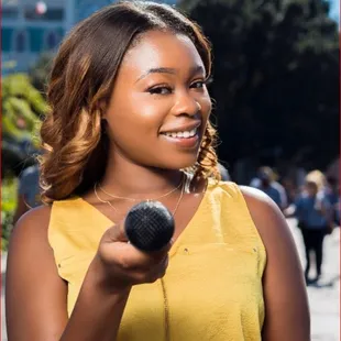 Newz Room Cafe featuring Regina Love Show:  Interviewing Small Business owners to support the backbone of our country!