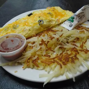 Mexican omelette with hash browns - under cooked hash browns - bummer.