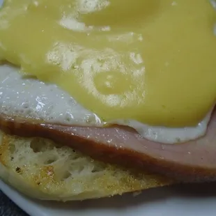 Eggs Benedict