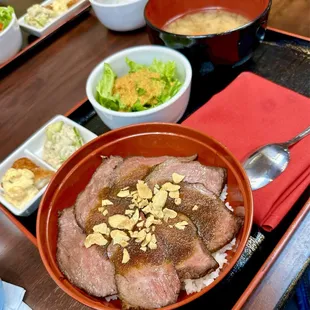 American Wagyu Roast Beef Donburi Set