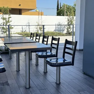 Very clean patio.