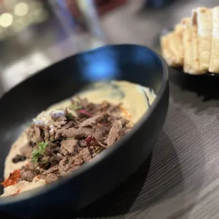 Hummus w/ Beef Shawarma