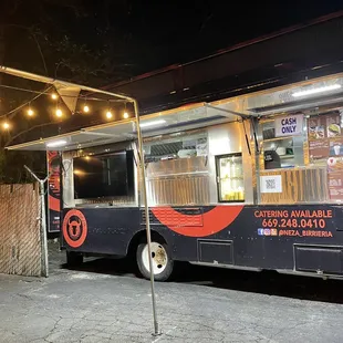 a food truck at night