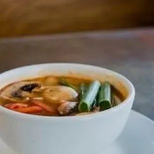 tom yum soup veggie