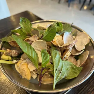 Steamed clams with lemongrass.  Sand in each bite and bland.