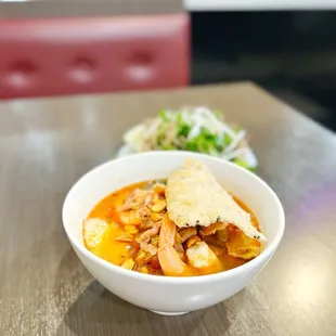 Mi Quang (Small). Note to self: They don't take CC if under $25. :-/ | www.moniquedao.com