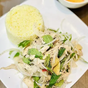 Com Goi Ga - (rice with citrus shredded chicken)- good, but had too much onions &amp; black pepper...I no lai raw onions.