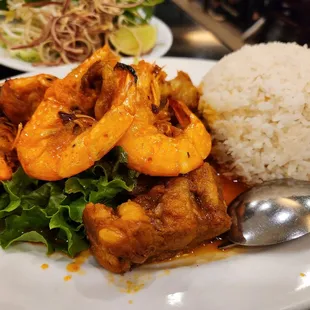 Com Suon Tom Riem - caramelized pork and shrimp