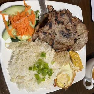 Grilled pork with rice