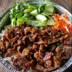 Grilled pork noodles