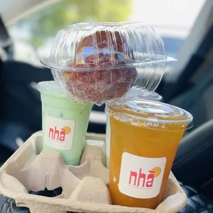 Pandan, orange and tiramisu malasada. The back is my empty corn cloud cup hahahah. Finished it driving out of the parking lot.