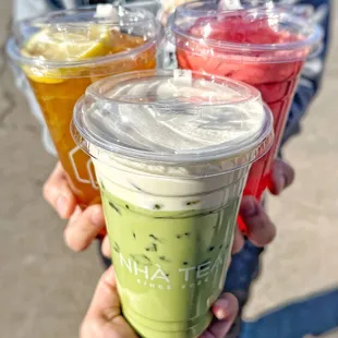 Sea salt cream thai green milk tea 
Watermelon juice
Passion fruit green tea .