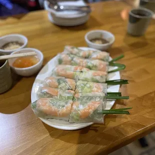 Cha Gio (6 Spring rolls)