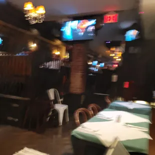 a blurry photo of a restaurant