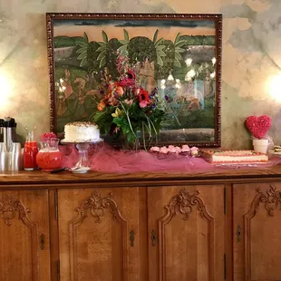 Serving table, so lovely.