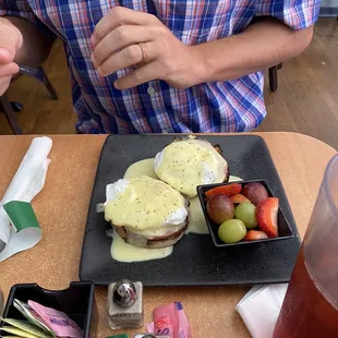 Eggs Benedict