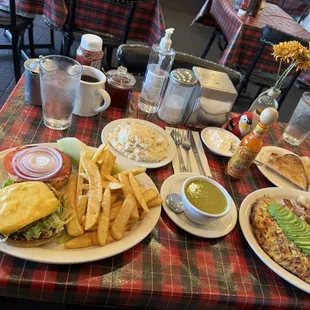 Burger combo with fries &amp; split pea soup, side of mashed potato and a garden omelette + bacon