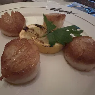 Pan Seared Scallops