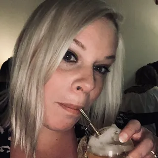 Lindsay S.