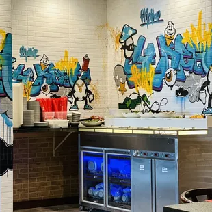 Self-helping appetizer bar