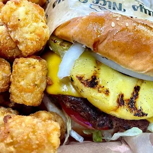 Mainlander and tots