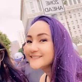 Miki H.