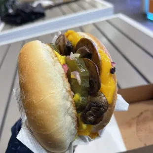 JR. CHEESEBURGER with added mushrooms