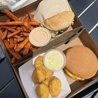 CHICKEN NUGGETS - 6PC